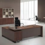Bureau de Direction Aldo: L'Alliance du Noyer & Gris avec Rangement Latéral Intégré