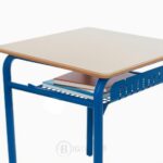 Table scolaire individuelle – Structure tubulaire bleue avec tablette intégrée – Image 2