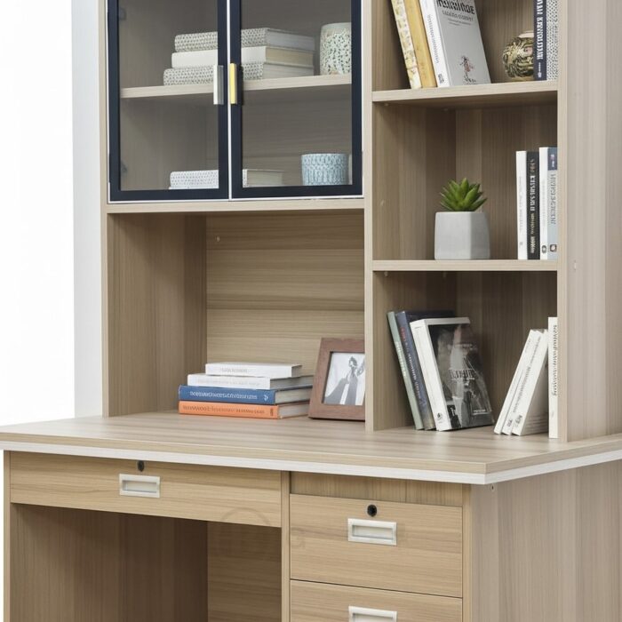 Bureau avec étagère intégrée en bois clair – rangements pratiques (tiroirs & vitrine) – Image 3