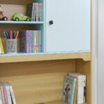 Bureau Enfant avec Étagères – Image 3