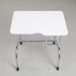 Table Manucure Professionnelle avec Plateau Blanc et Pieds Chromés – Image 2