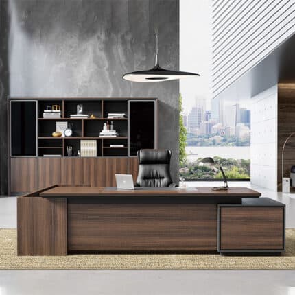 Bureau de direction moderne en bois foncé avec crédence latérale et bibliothèque assortie – mobilier professionnel haut de gamme Big Office Maroc