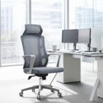 Chaise de bureau ergonomique maille grise avec dossier haut et roulettes – Image 6