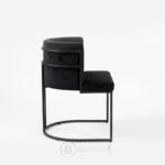 Chaise design velours noir avec structure métallique - Style moderne premium – Image 2