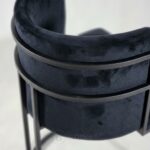 Chaise design velours noir avec structure métallique - Style moderne premium – Image 5