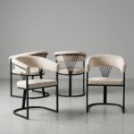 Chaise Brittany avec accoudoirs - Velours beige & métal noir – Image 7