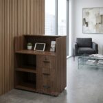 Comptoir de réception compact avec rangement - Finition noyer moderne – Image 4