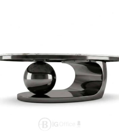 Table basse ovale moderne avec plateau en céramique claire et structure sculpturale en acier inoxydable foncé, dimensions L130 × D70 × H45 cm
